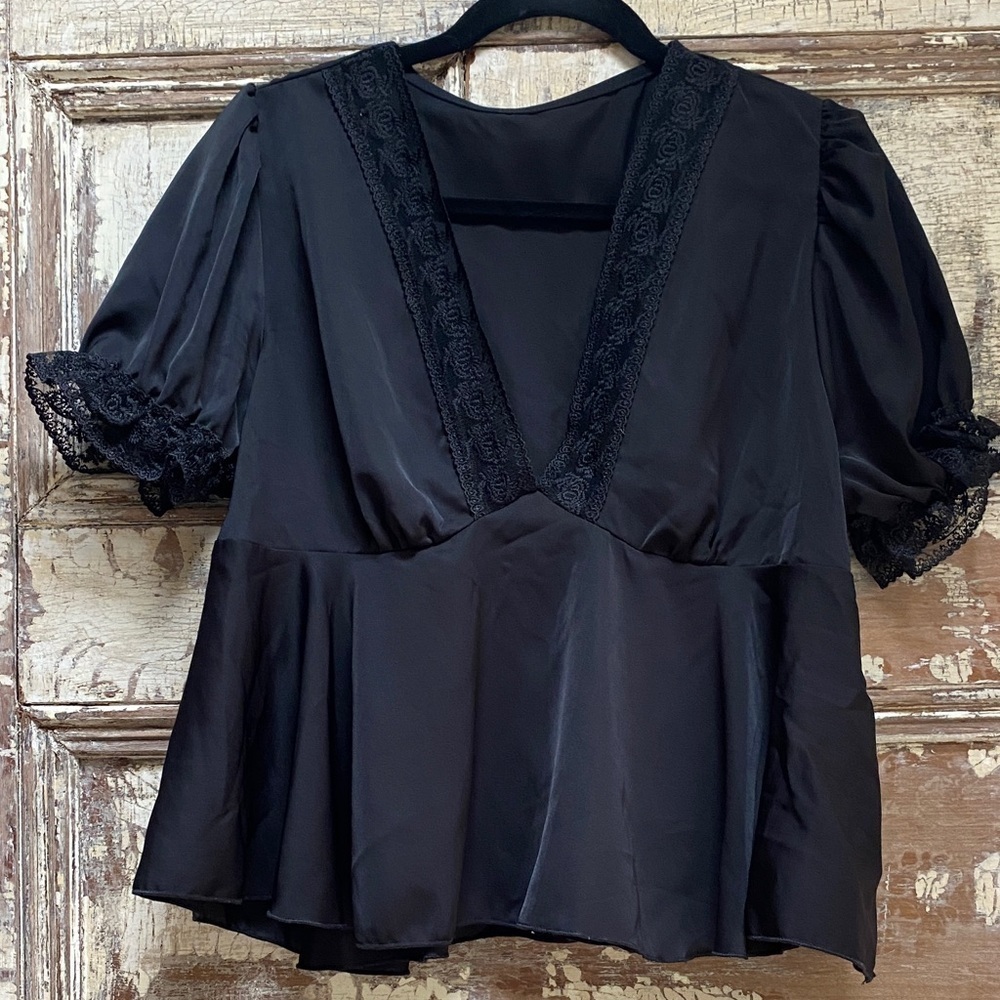 SHEIN Black Puff Sleeve Baby Doll Blouse with Lace Trim Detail, Size L